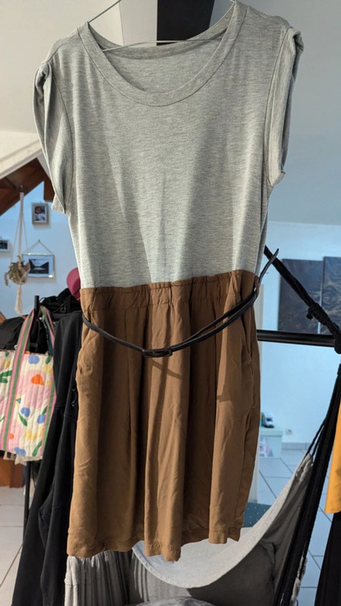 Robe bicolore sans marque