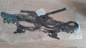 Sublime masque dentelle sexy neuf emballé