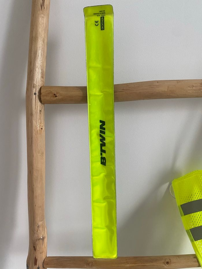 Lot de gilet et brassard fluorescent avec sonnette - photo numéro 6