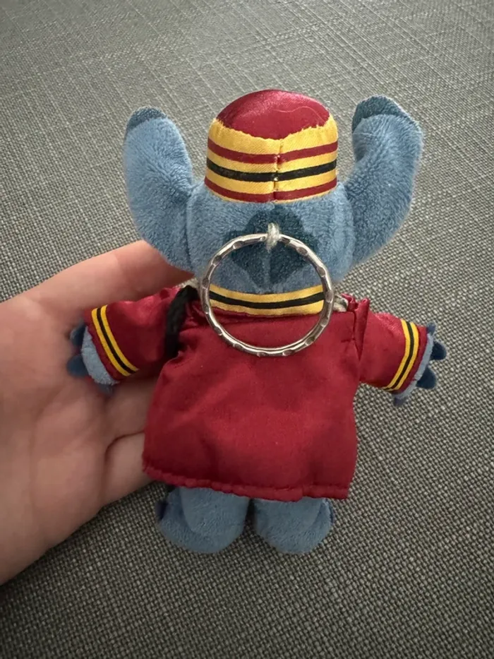 Peluche Keychain stitch la tour de la terreur - photo numéro 2