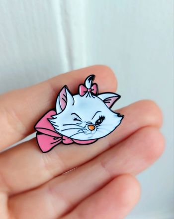 Pins Marie