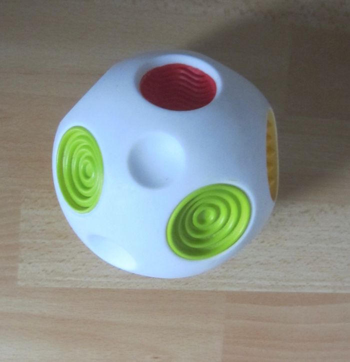 Balle musicale et lumineuse