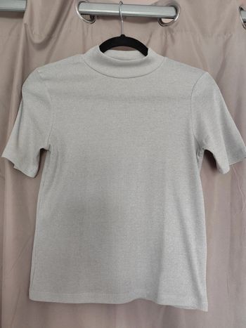 Haut gris pailleté