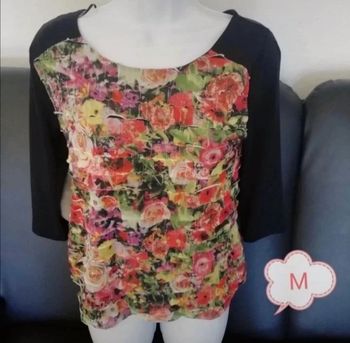 Haut florale avec volants femme.38..