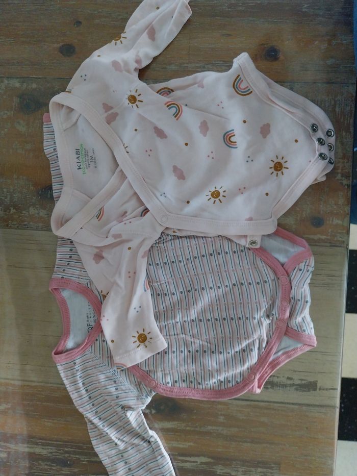 Lot Vêtements 1 mois fille - photo numéro 6