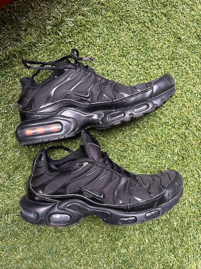 Baskets Nike TN noires taille 41