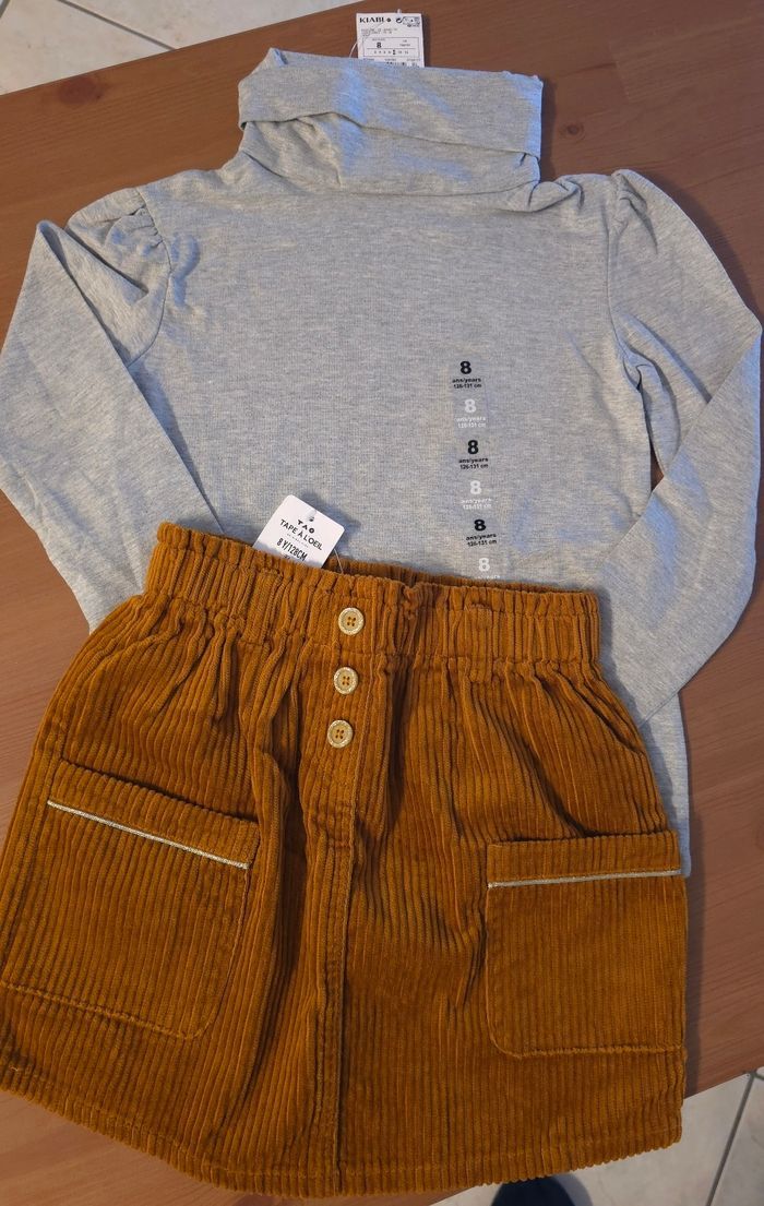 Neufs (non portés) 🏷😍🥰🩷 SUPERBE ensemble sous pull et jupe 8 ans fille