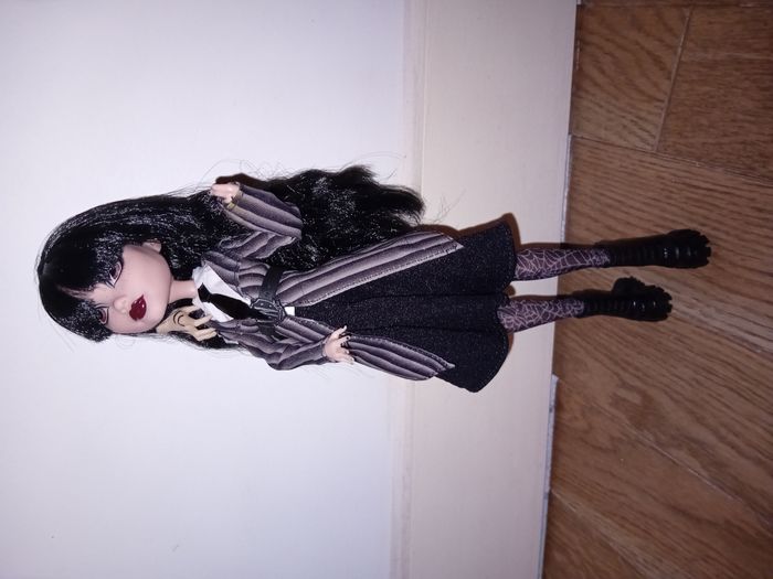 Poupée Monster High Mercredi Addams - photo numéro 1