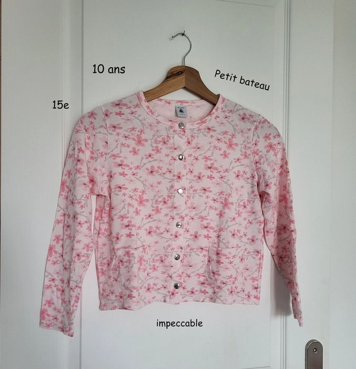 Gilet cardigan jacadi imprimé fleurs 🌸 10 ans impeccable