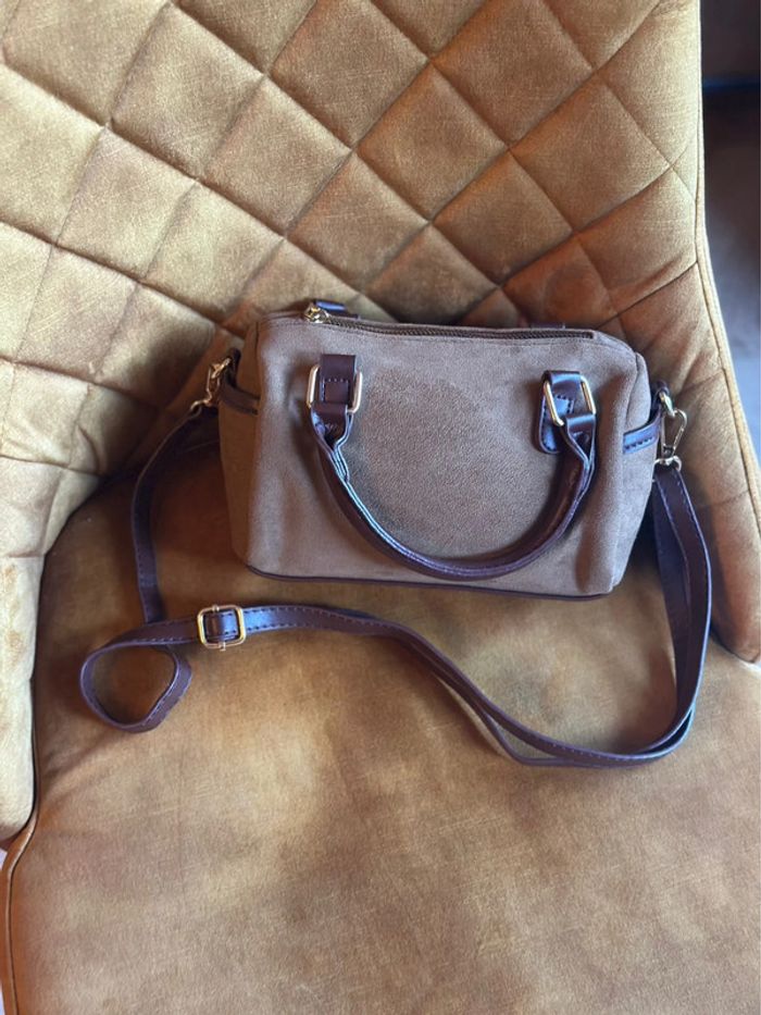 Petit sac à main / bandoulière marron façon daim – Similicuir neuf - photo numéro 6