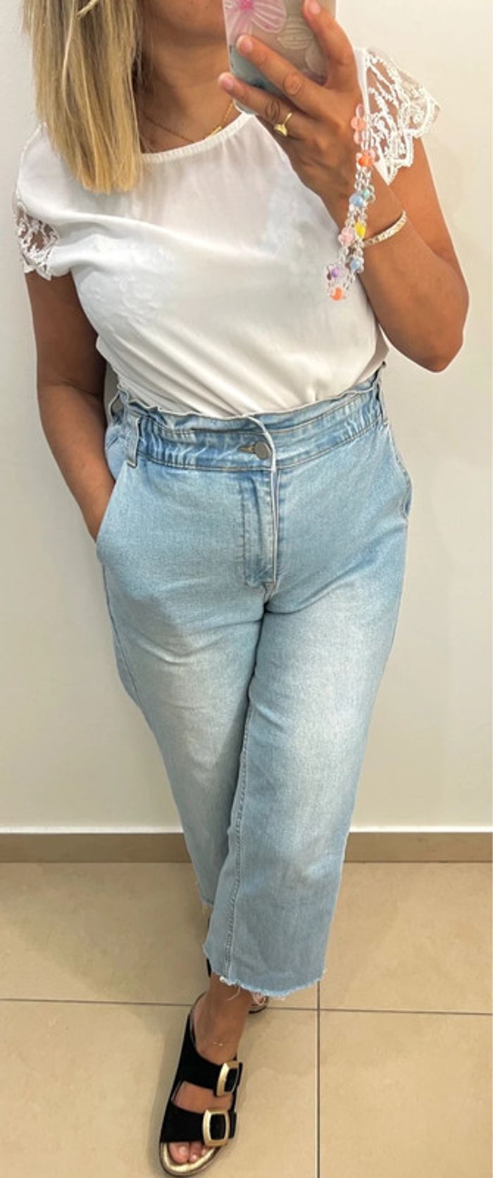💎Blouse  blanche  avec dentelle dos nu Taille M - photo numéro 4