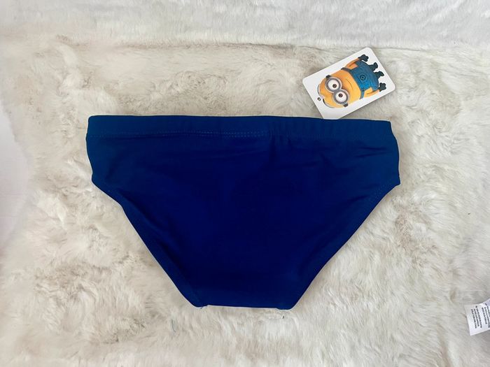 Maillot de bain, slip de bain les minions 7/8 ans - photo numéro 3