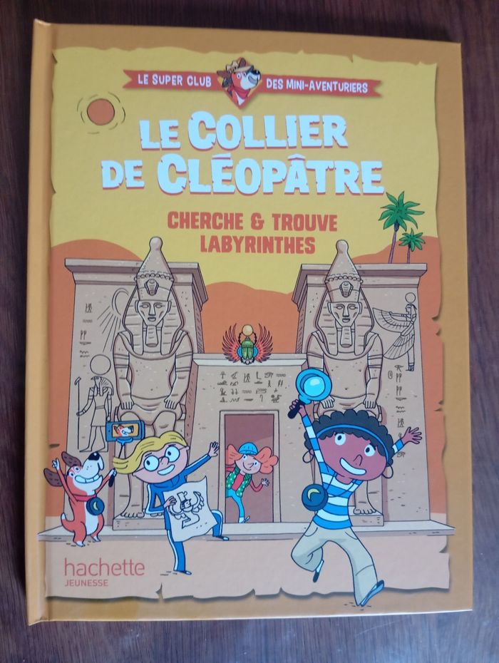 Le collier de Cléopâtre neuf McDonald's.