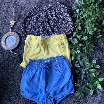 Lots de trois short été taille 18 mois