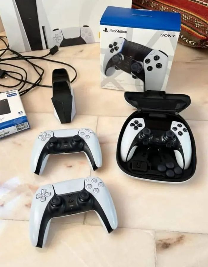 PlayStation 5 - photo numéro 2