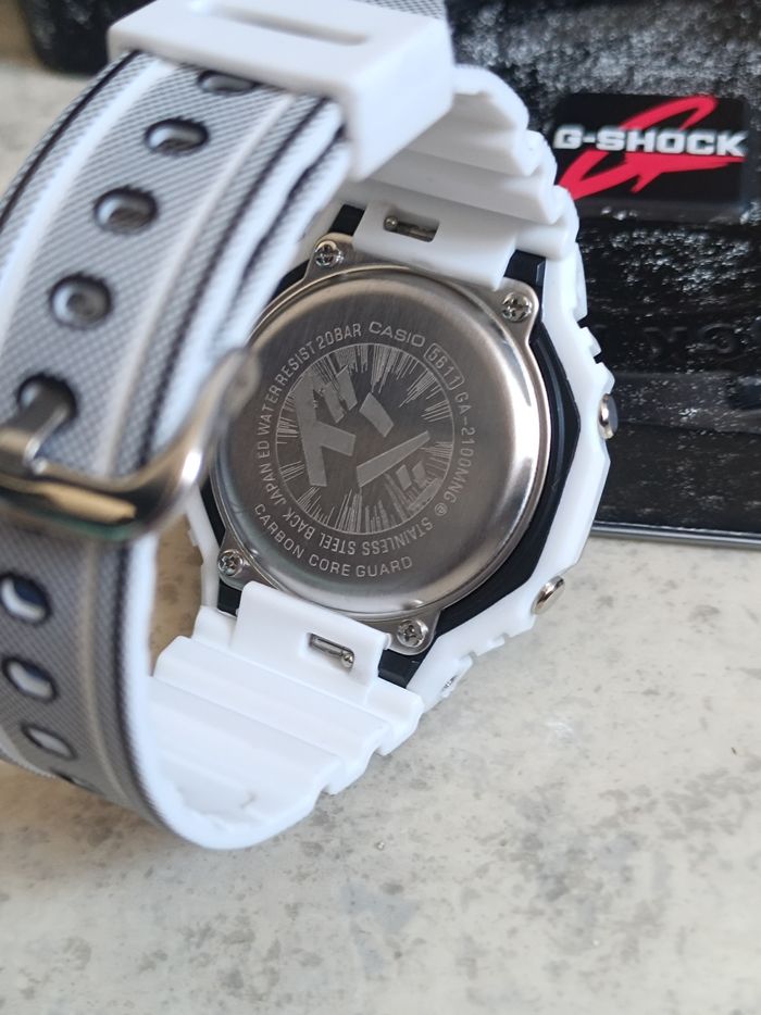 G-Shock Casio montre Noir et Blanche Neuve - photo numéro 10