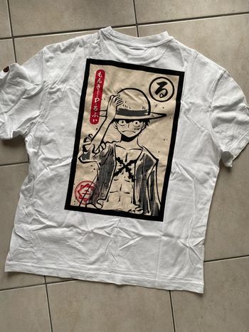 T-shirt homme OnePiece Bershka XS