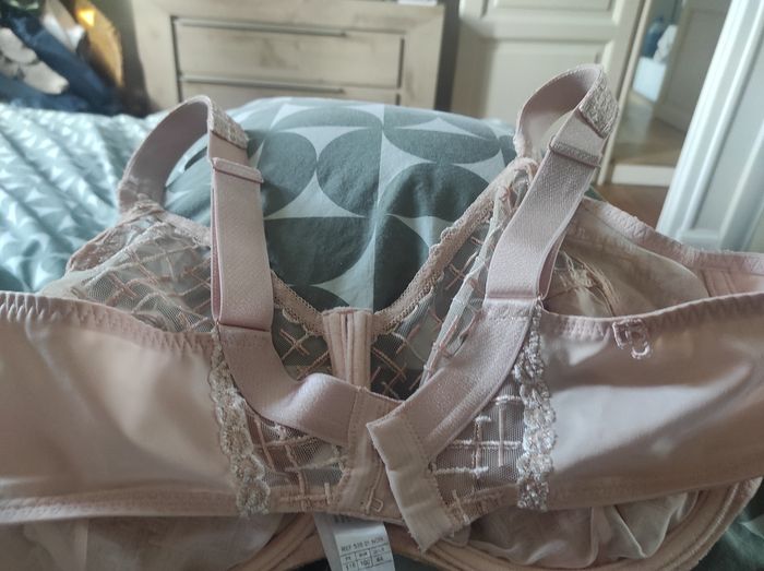 Soutien gorge - photo numéro 6