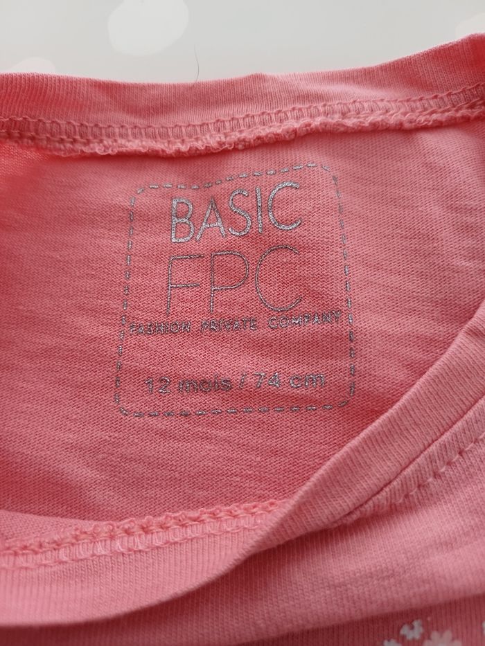 Tee-shirt neuf taille 12 mois - photo numéro 4