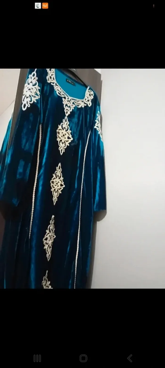 Robe velour