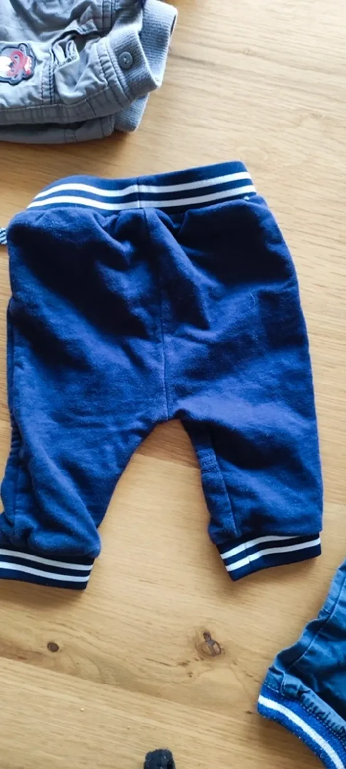 Lot 4 pantalons 6 mois - photo numéro 9