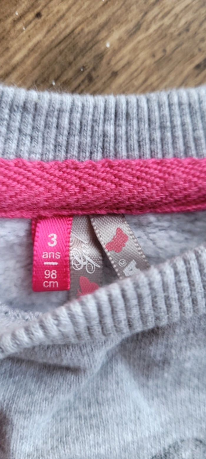 Pull gris - photo numéro 3