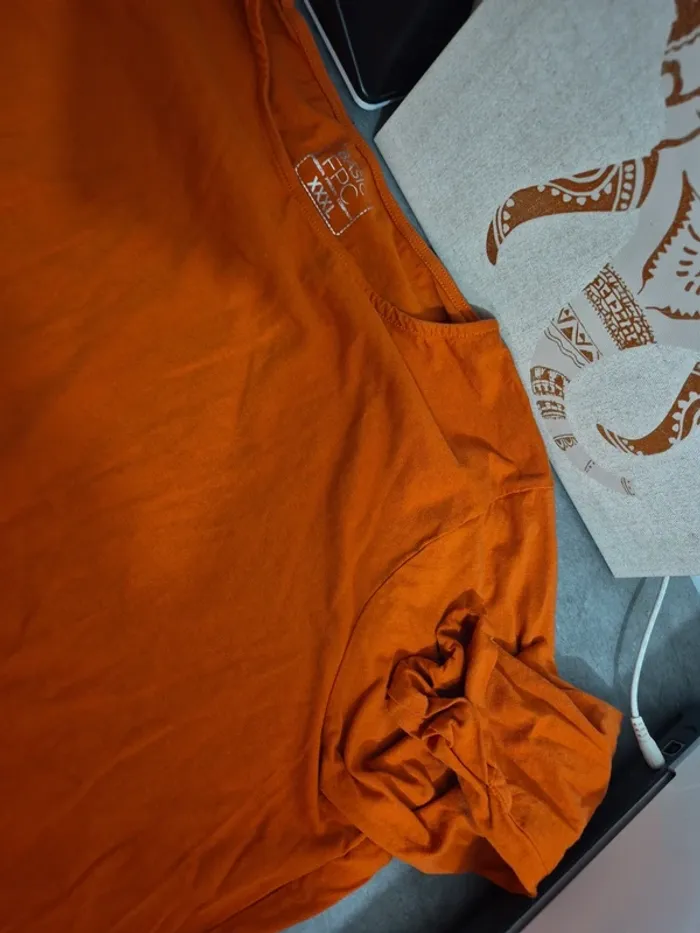 T-shirt corail - photo numéro 2