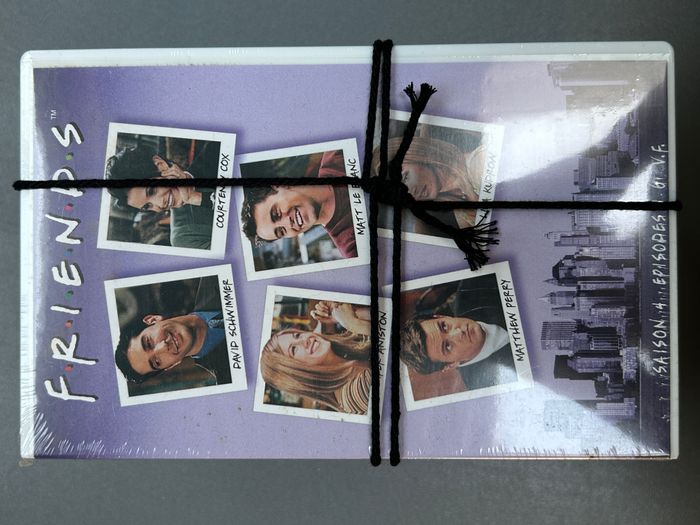 VHS Friends - Saison 4 - VF - (Lot de 4 VHS SECAM)