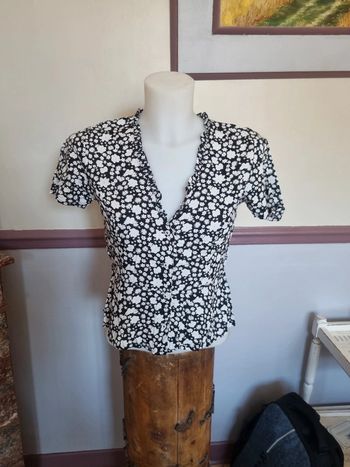 Haut fleuri noir et blanc 38 pimkie