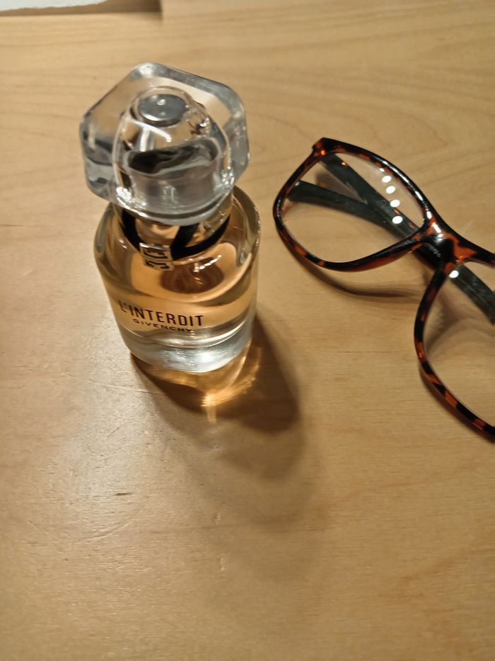 Parfum neuf  sans la boîte 35 ml  juste essayé 35 euros remise en main propre Brest - photo numéro 9