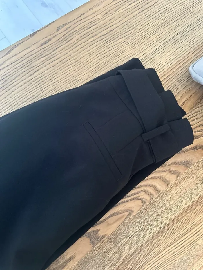 Pantalon noir - photo numéro 4