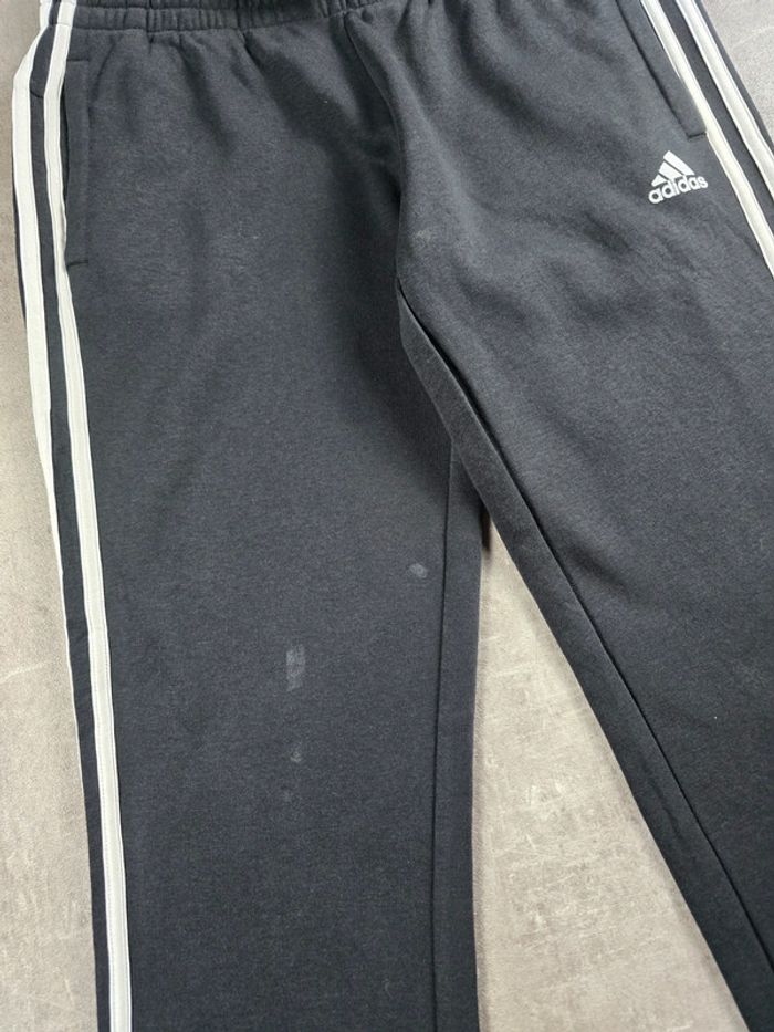 Pantalon jogging Adidas sportwear noir bandes blanches taille M - photo numéro 4
