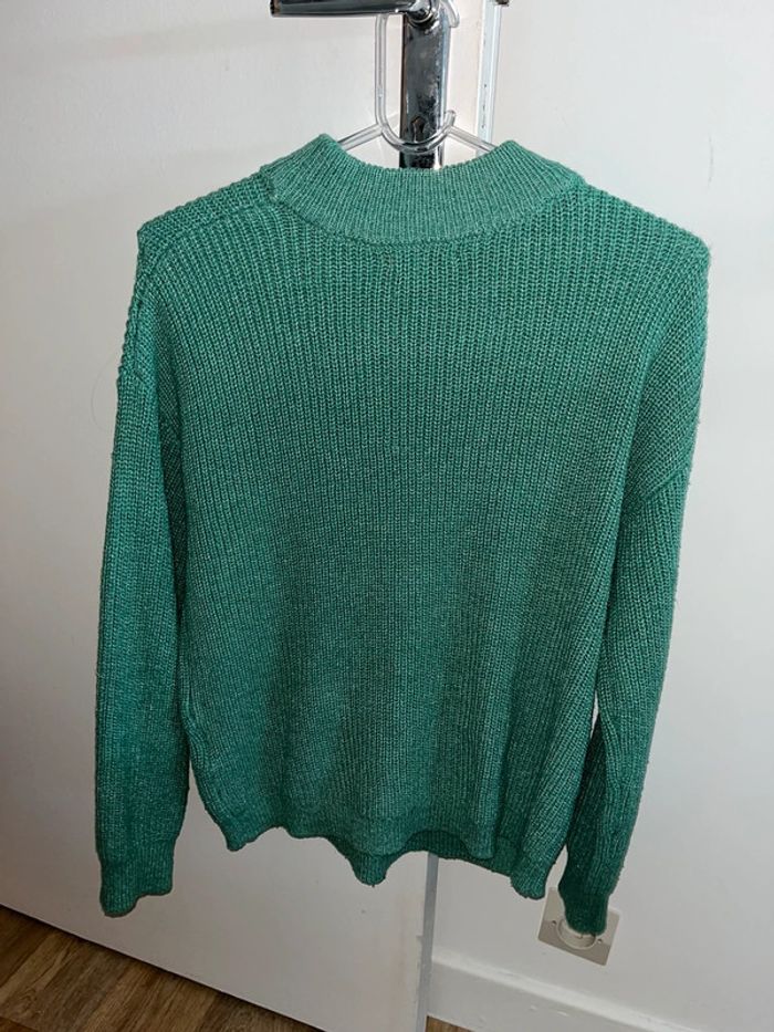 Pull vert - photo numéro 2