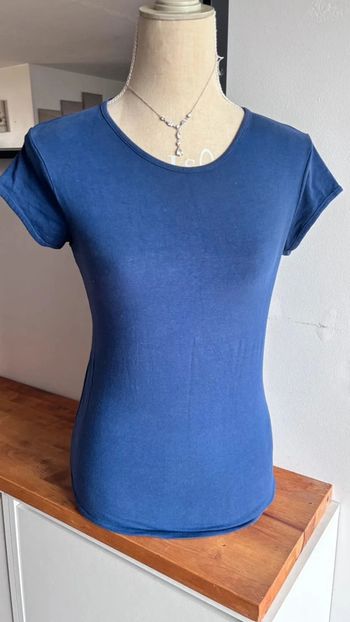 👕  tee shirt col rond bleu marine taille 38 40 m l