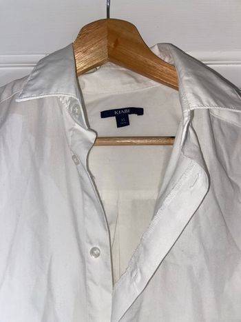 Chemise couleur blanche marque kiabi taille xs 