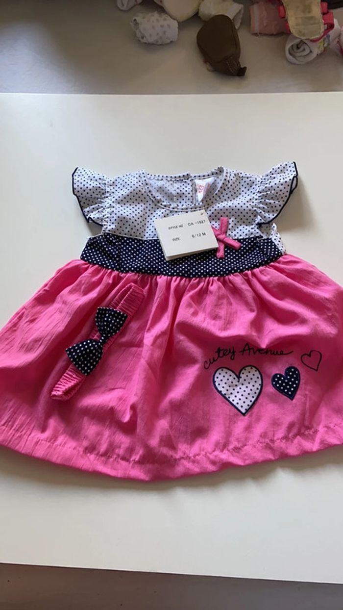 Robe neuve avec bandeau assorti