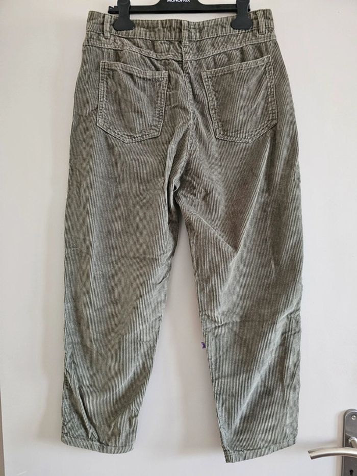 Pantalon velours côtelé Camaïeu Taille 38 - photo numéro 2