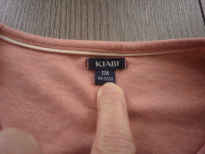 T-shirt à ML forme tunique Fille 12 ans NEUF - photo numéro 2