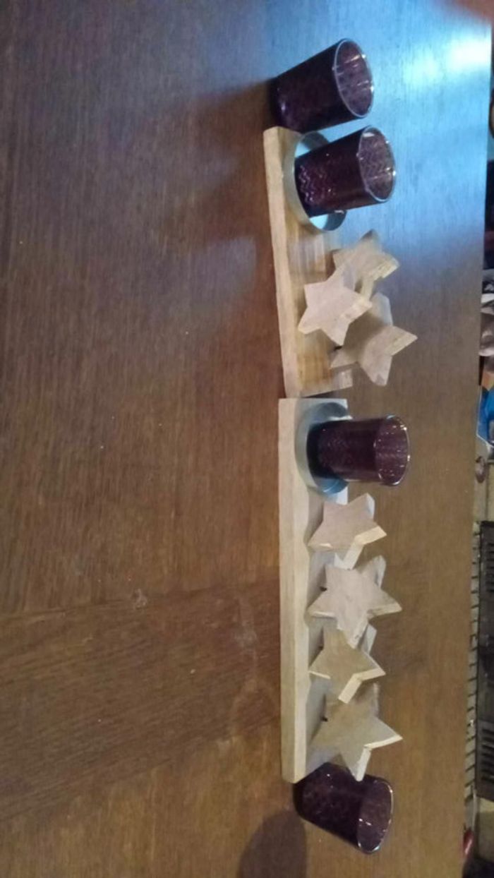 decoration de table avec 4 petits pots