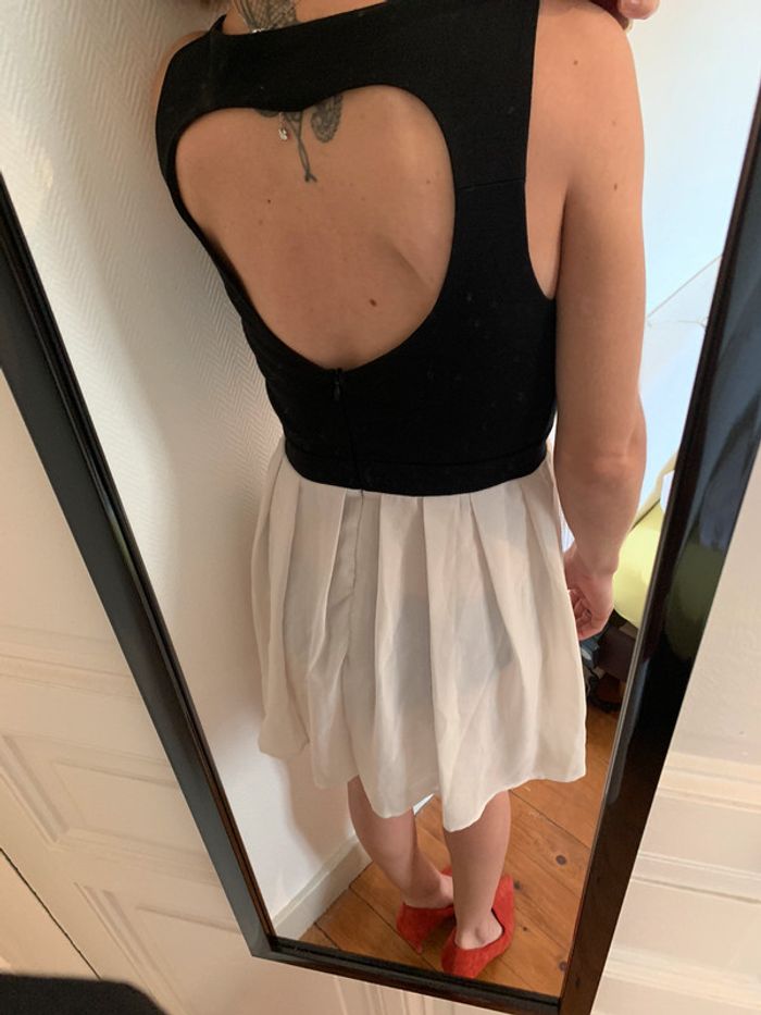 Robe dos cœur - photo numéro 2