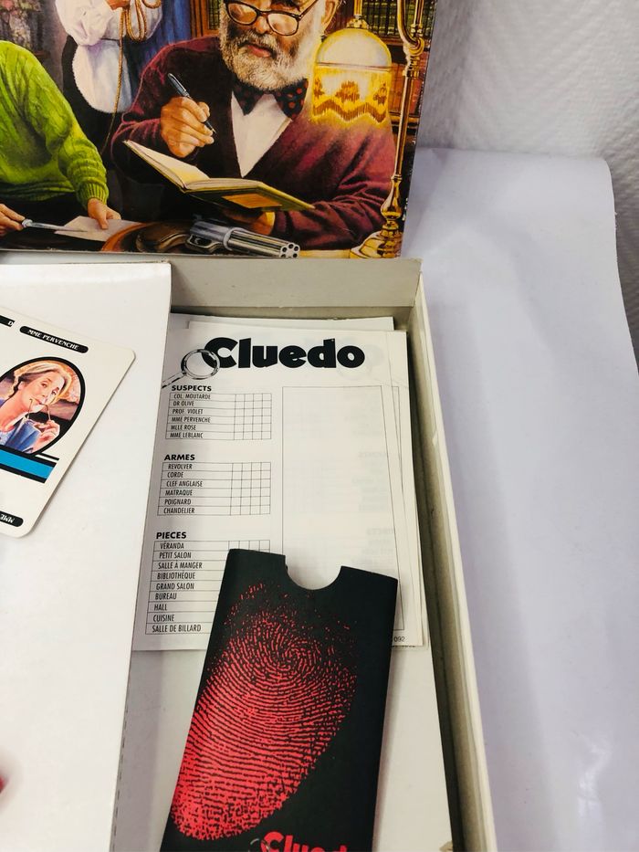 Cluedo le jeu des grands détectives vintage - photo numéro 7