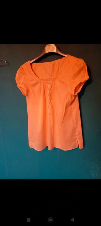 Blouse couleur abricot