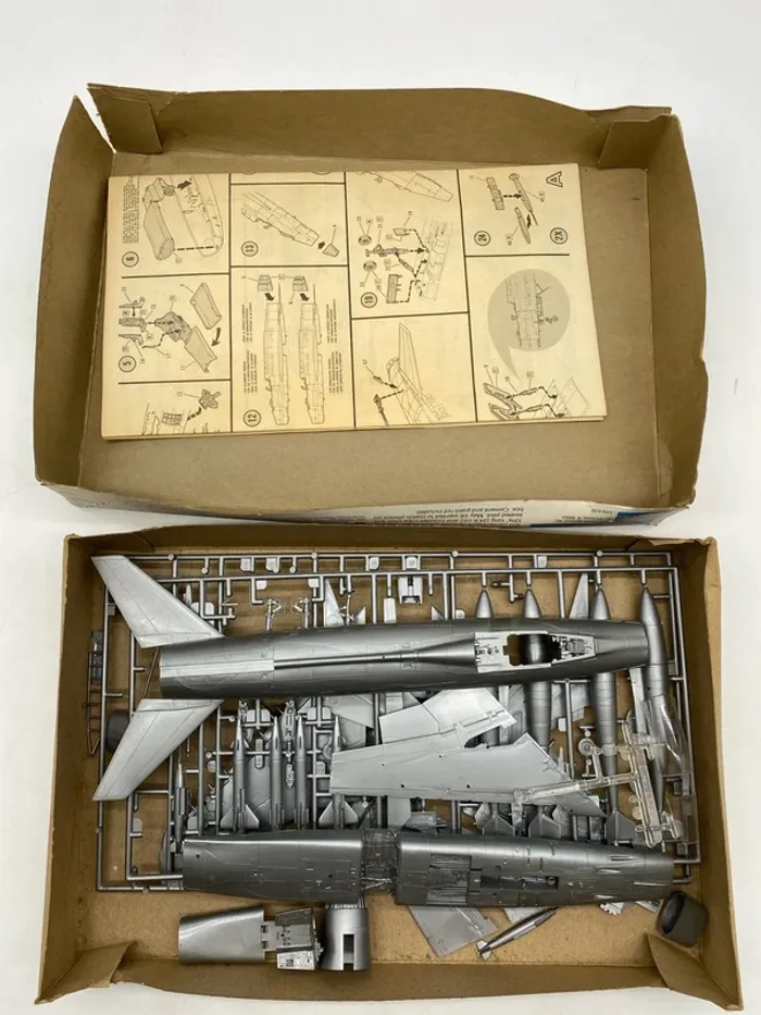 Maquette Monogram F-100 Super sabre - photo numéro 2