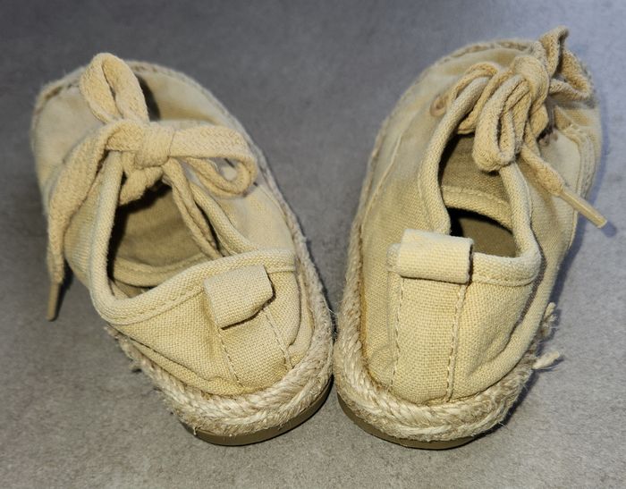 Chaussure en toile à lacets Kiabi taille 23 - photo numéro 4