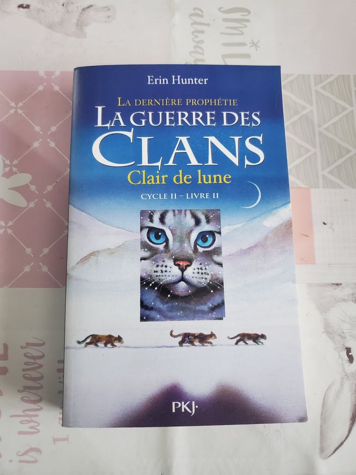 Livre la guerre des clans   claire de lune