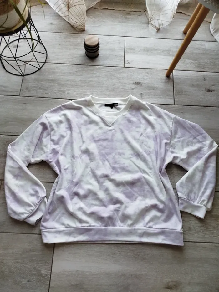Sweat blanc et lila Etam