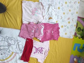 Lot 6 mois fille