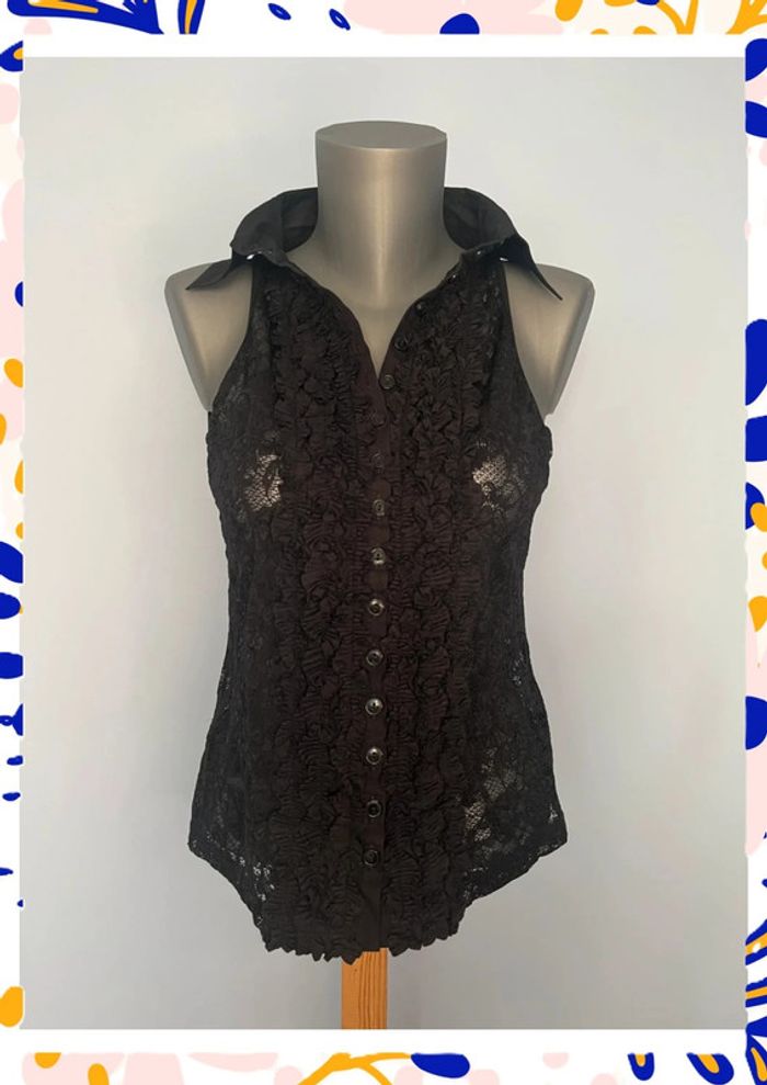 Élégance et féminité avec cette chemise sans manches - Anne Fontaine 🖤