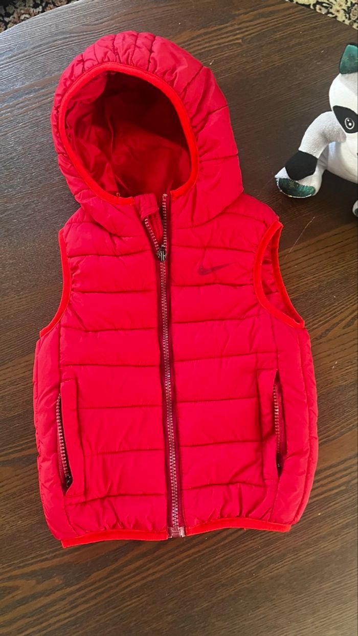 Veste sans manches avec capuche - photo numéro 5