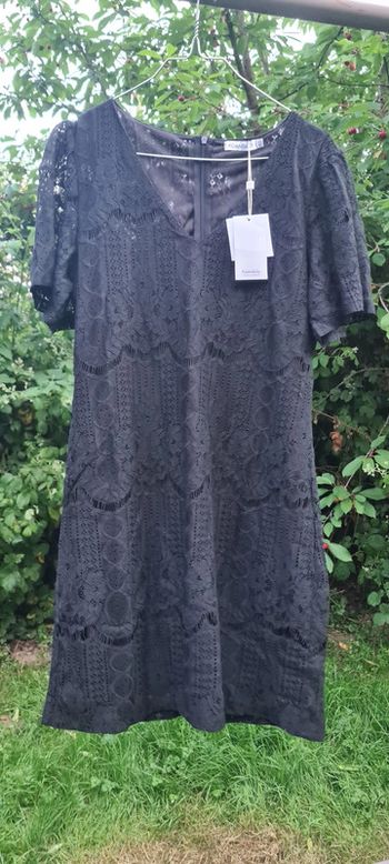 robe noir dentelle soirée cocktail T S Koandailly